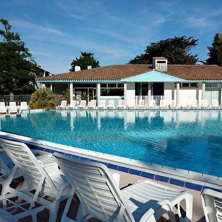 Property With 3 Bedrooms In Sainte Marie De Re With Shared Pool Furnished Garden And Wifi 300 M From The Beach * Sainte-Marie-de-Ré